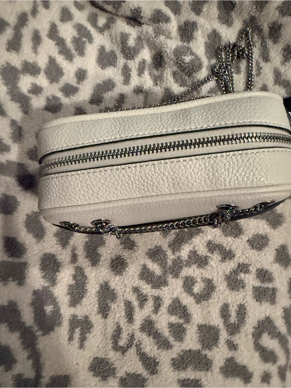 Karl Lagerfeld Faux Pebbled White Leather Embellished Shoulder Crossbody Bag NWT - Picture 5 of 11